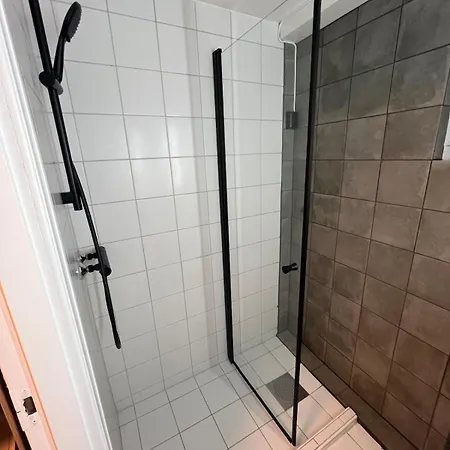 For Families & Groups-6 Guests *