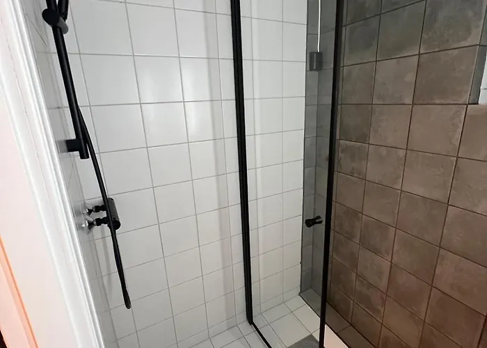 For Families & Groups-6 Guests *